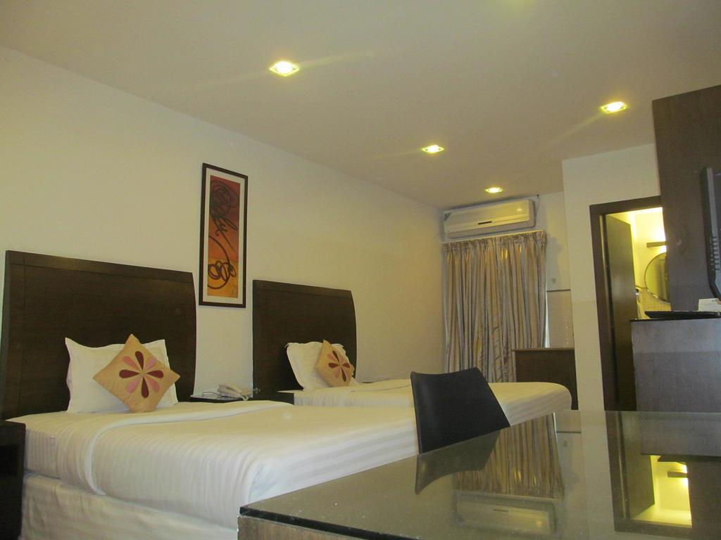 Shilton Residence Bangalore Extérieur photo