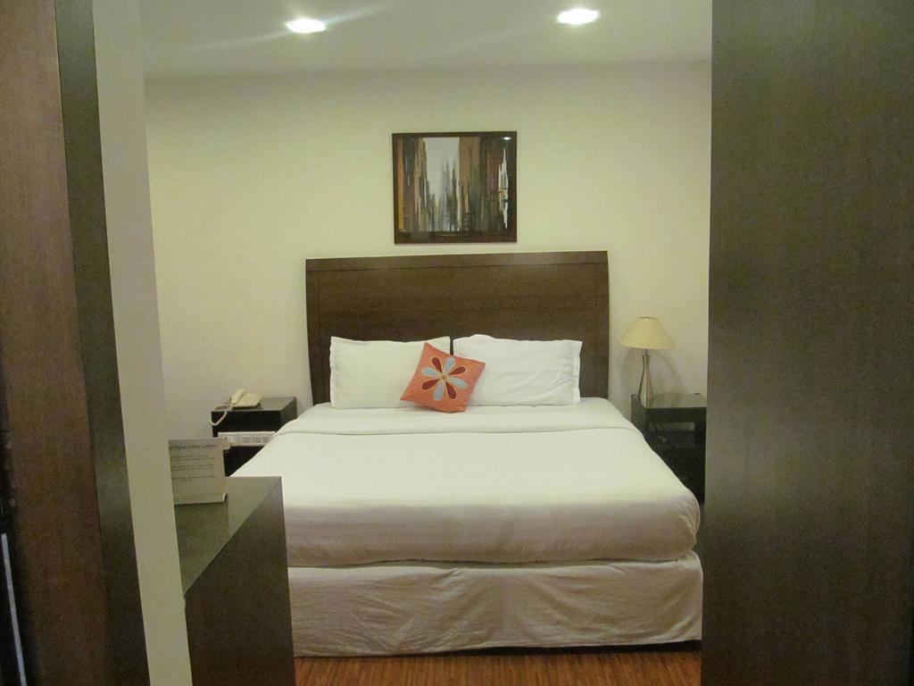 Shilton Residence Bangalore Extérieur photo