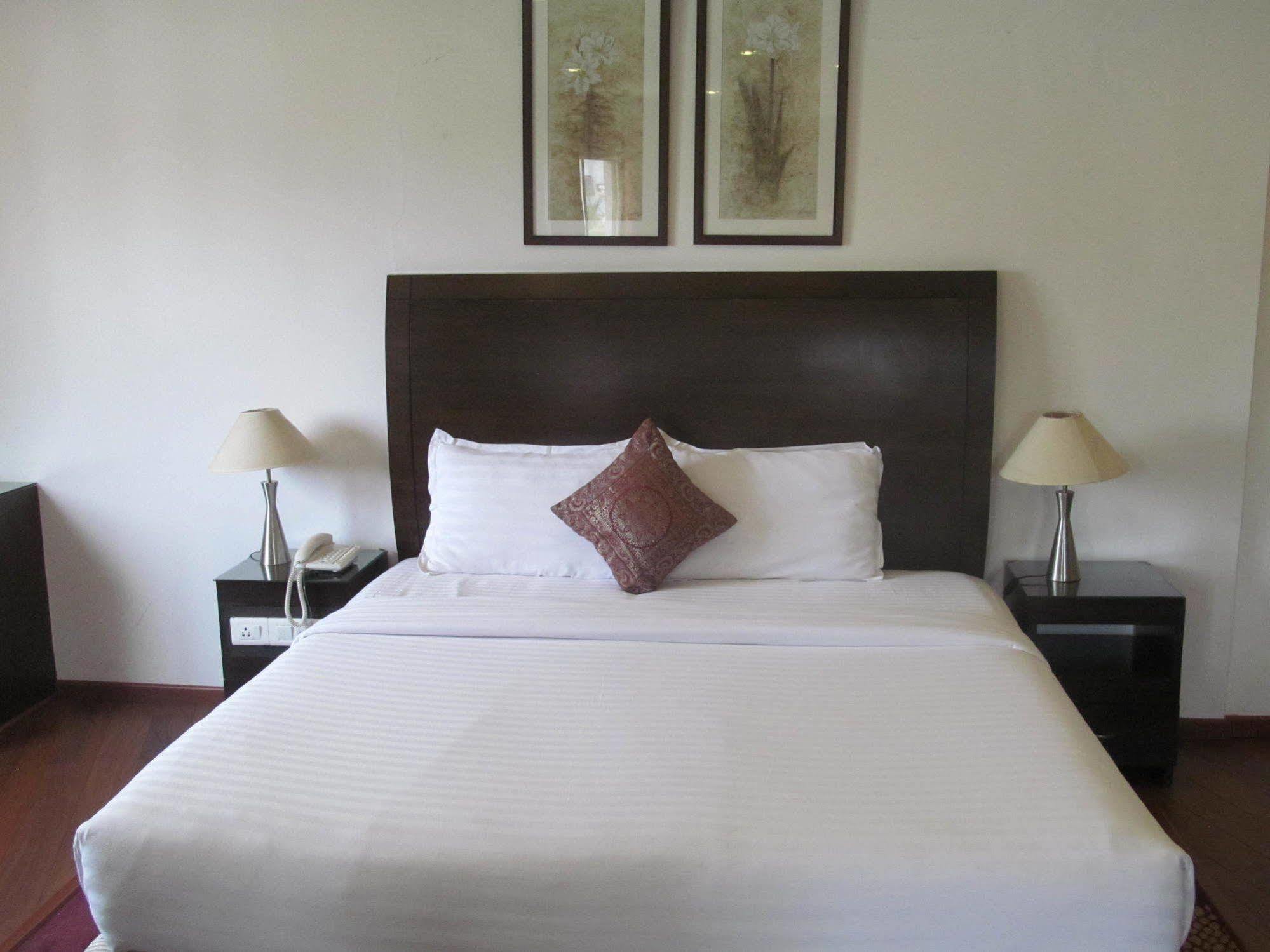 Shilton Residence Bangalore Extérieur photo